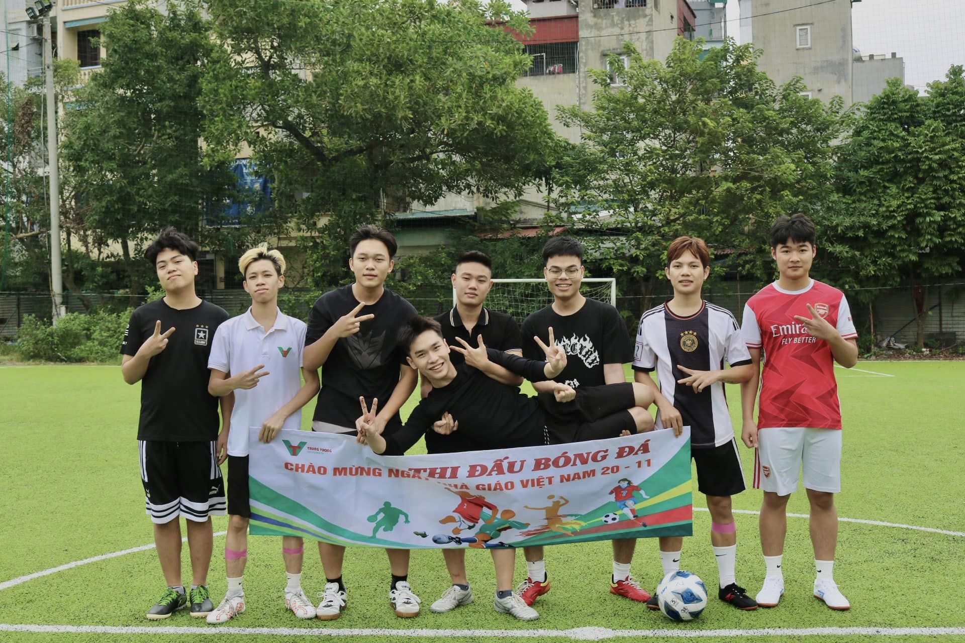 Chung kết bóng đá - Chuỗi hoạt động Hội trại “GO GREEN” chào mừng Ngày Nhà giáo Việt Nam_2